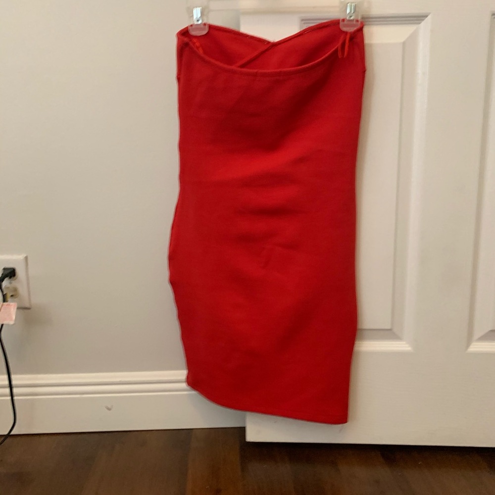 Dress - Picture 2 of 2